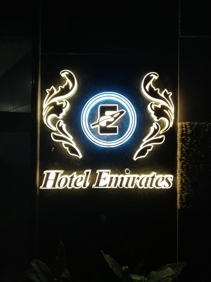 Hotel Emirates Kalkata Exteriér fotografie