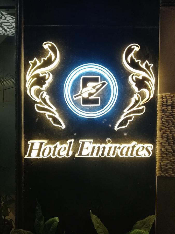 Hotel Emirates Kalkata Exteriér fotografie